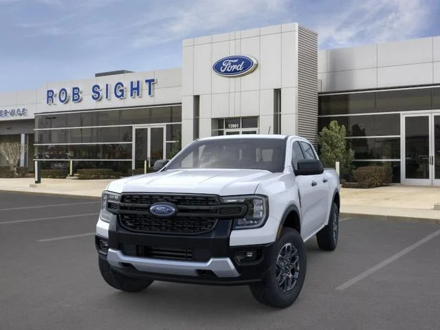 New 2026 Oxford White Ford XLT image 2