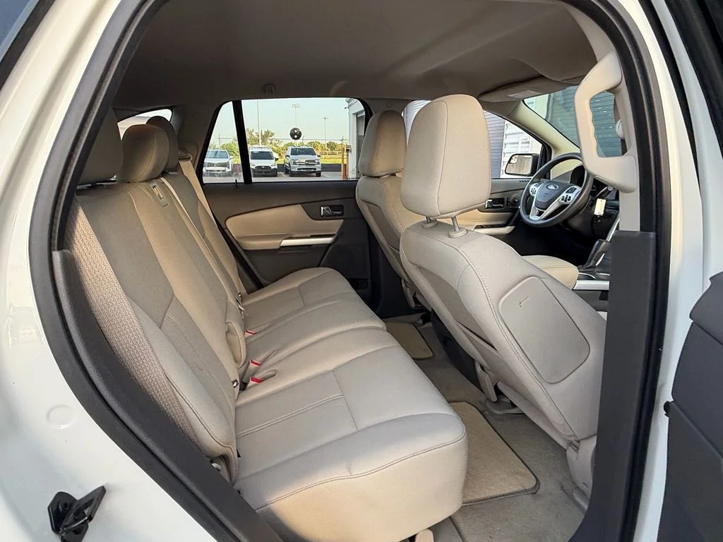 Used 2011 White Suede Ford SE image 15