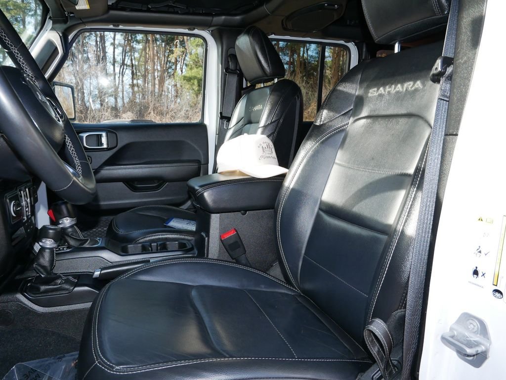 Certified Used 2018 White Jeep Unlimited Sahara image 15