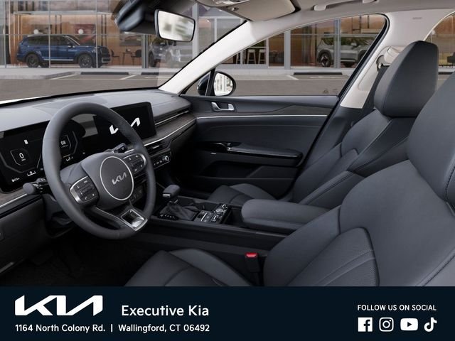 2025 Kia K5 EX - Photo 17