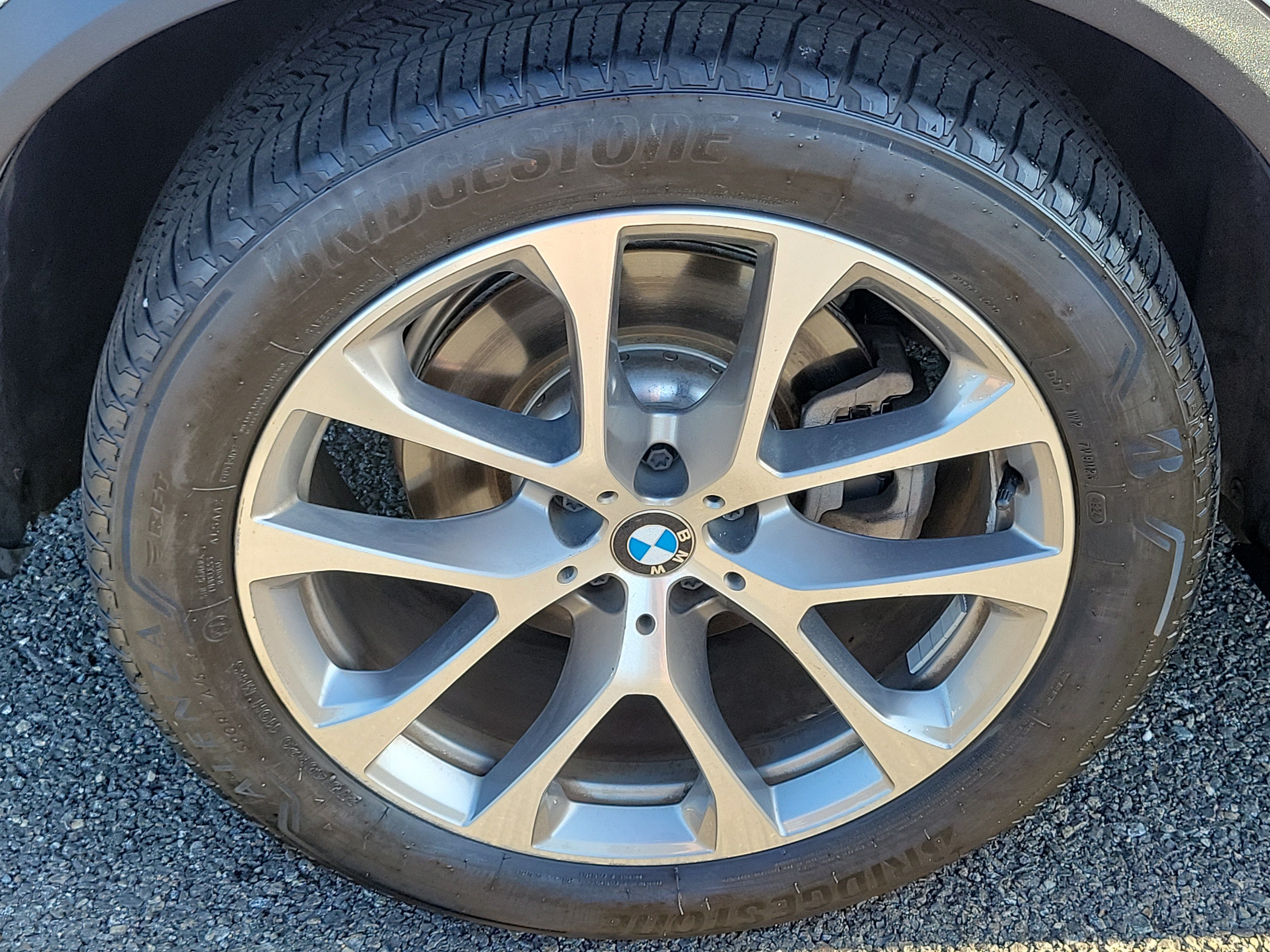 Used 2019 Alpine White BMW xDrive40i image 25