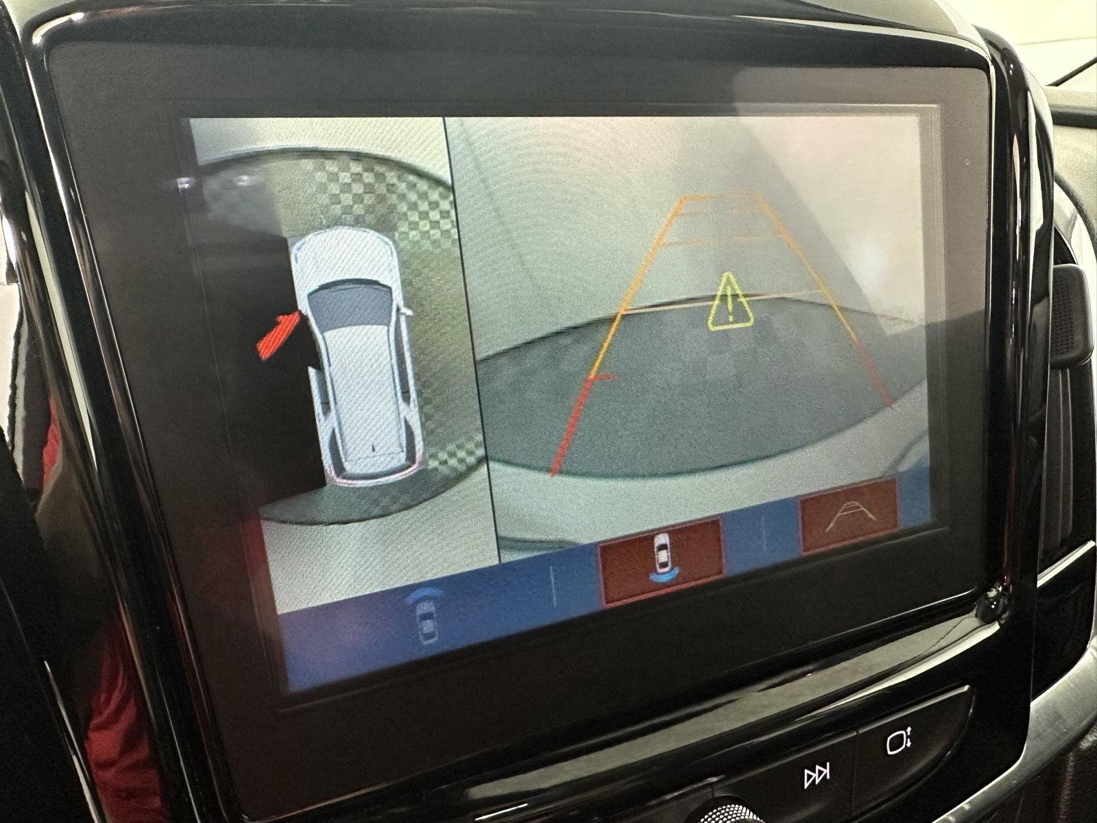 Used 2018 Iridescent Pearl Tricoat Chevrolet Premier image 11