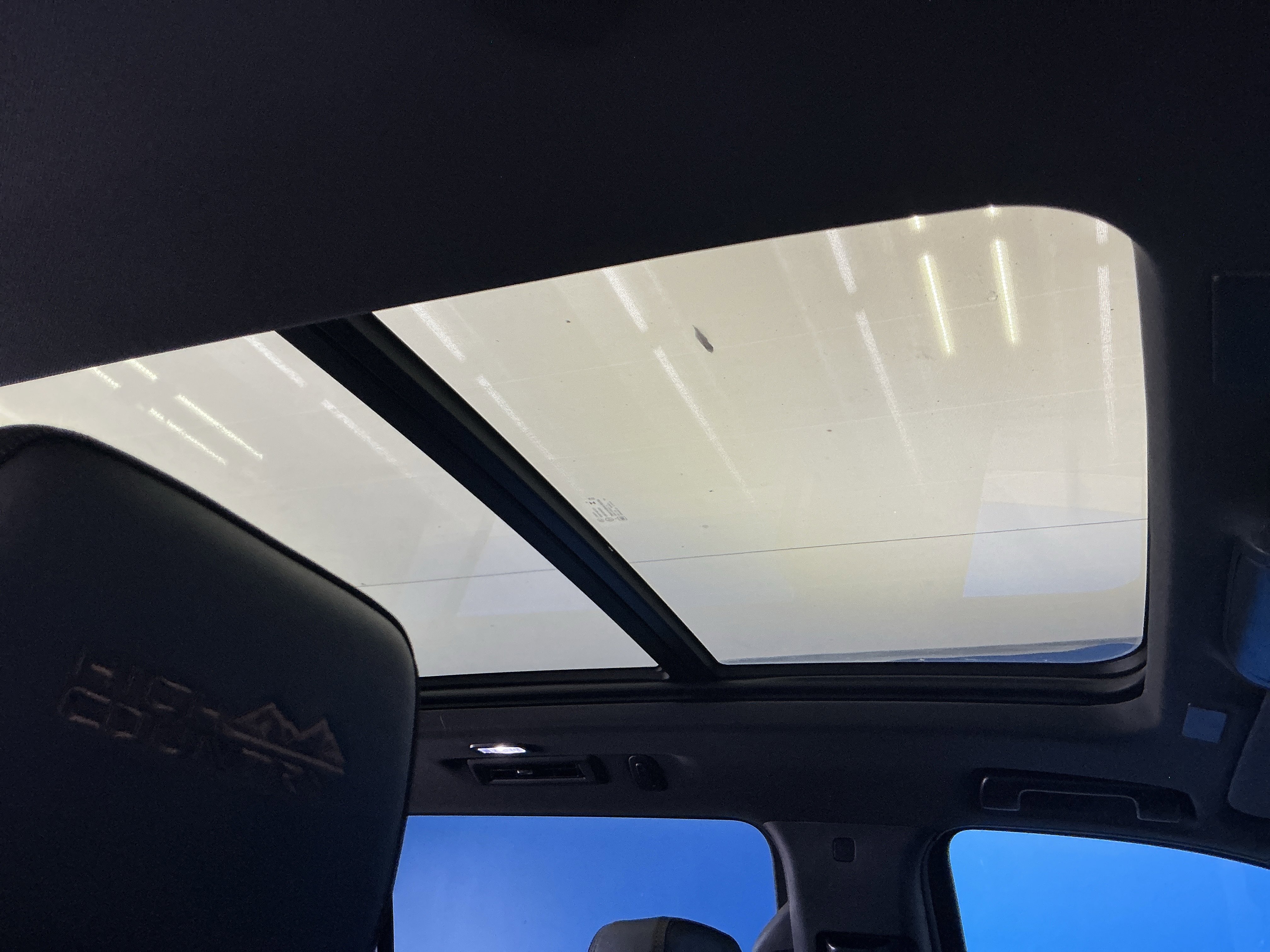 2026 Chevrolet Suburban High Country - Photo 28