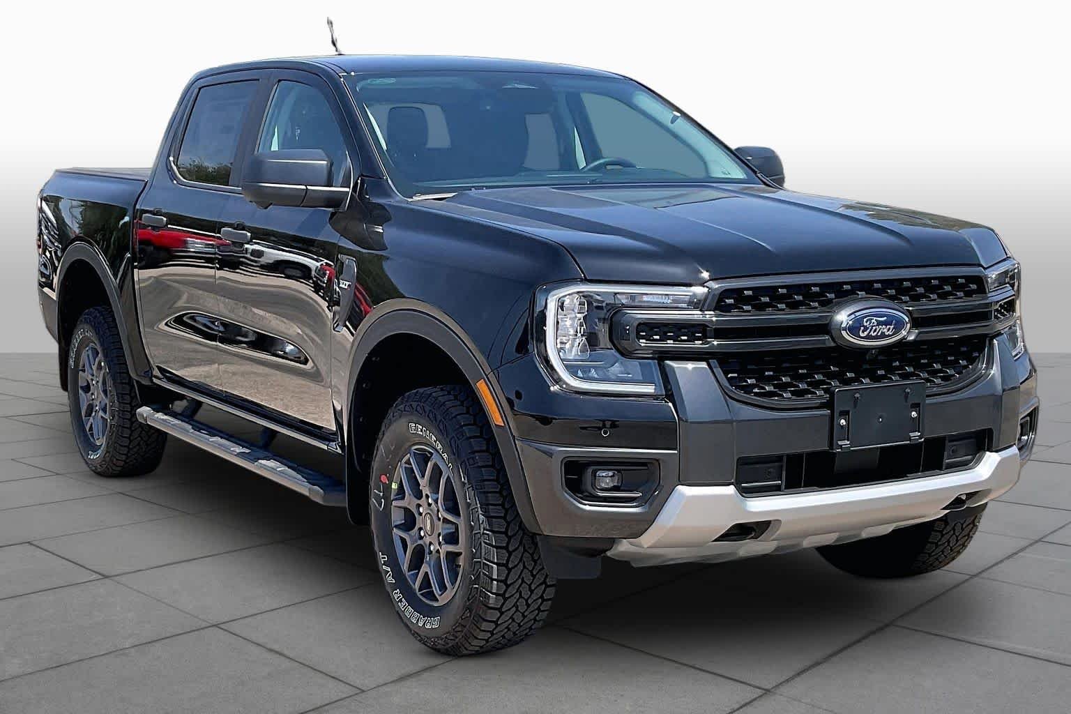 New 2026 Shadow Black Ford XLT image 2