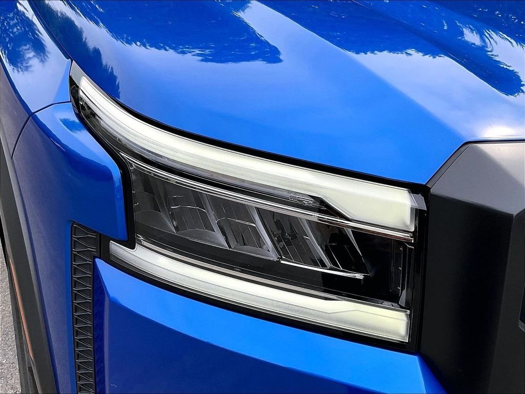 Used 2024 Blue Nissan PRO-4X image 31