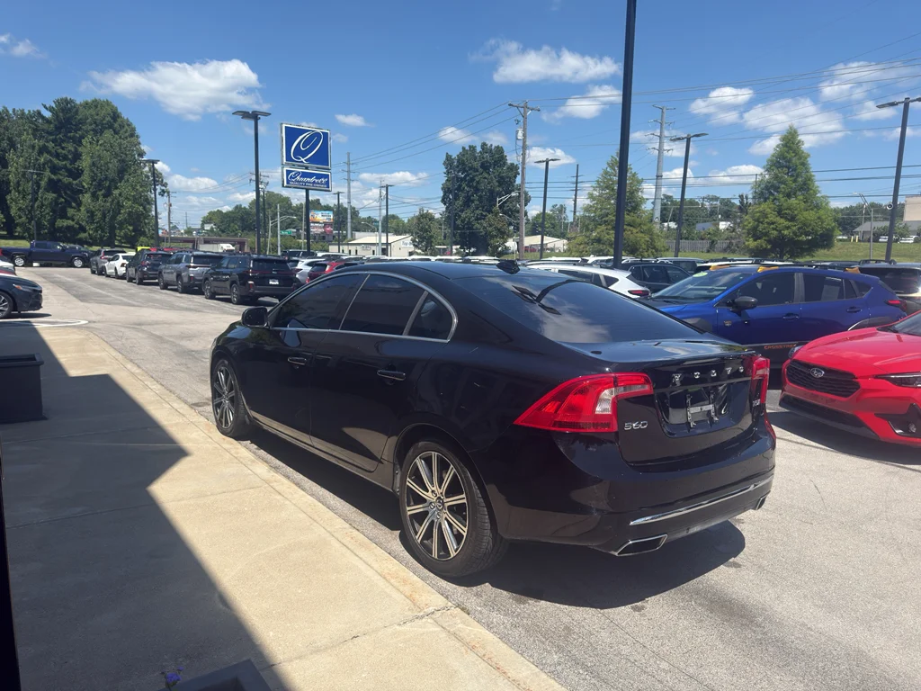 Used 2016 Onyx Black Metallic Volvo T5 Drive-E Premier image 5