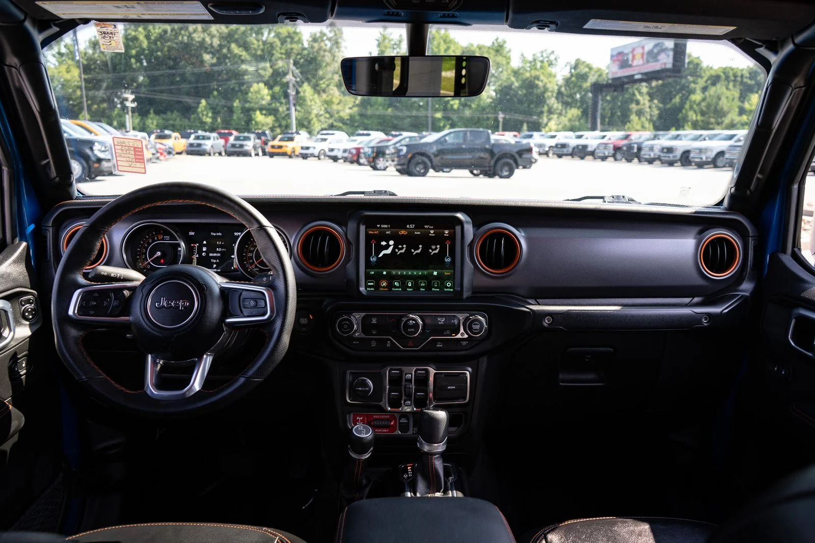Used 2023 Blue Pearl Jeep Mojave image 19