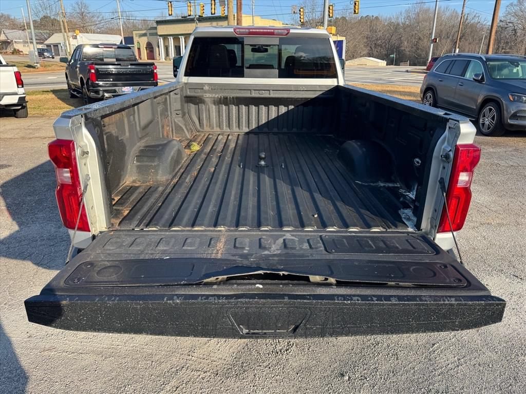 2022 Chevrolet Silverado 3500HD LT - Photo 9