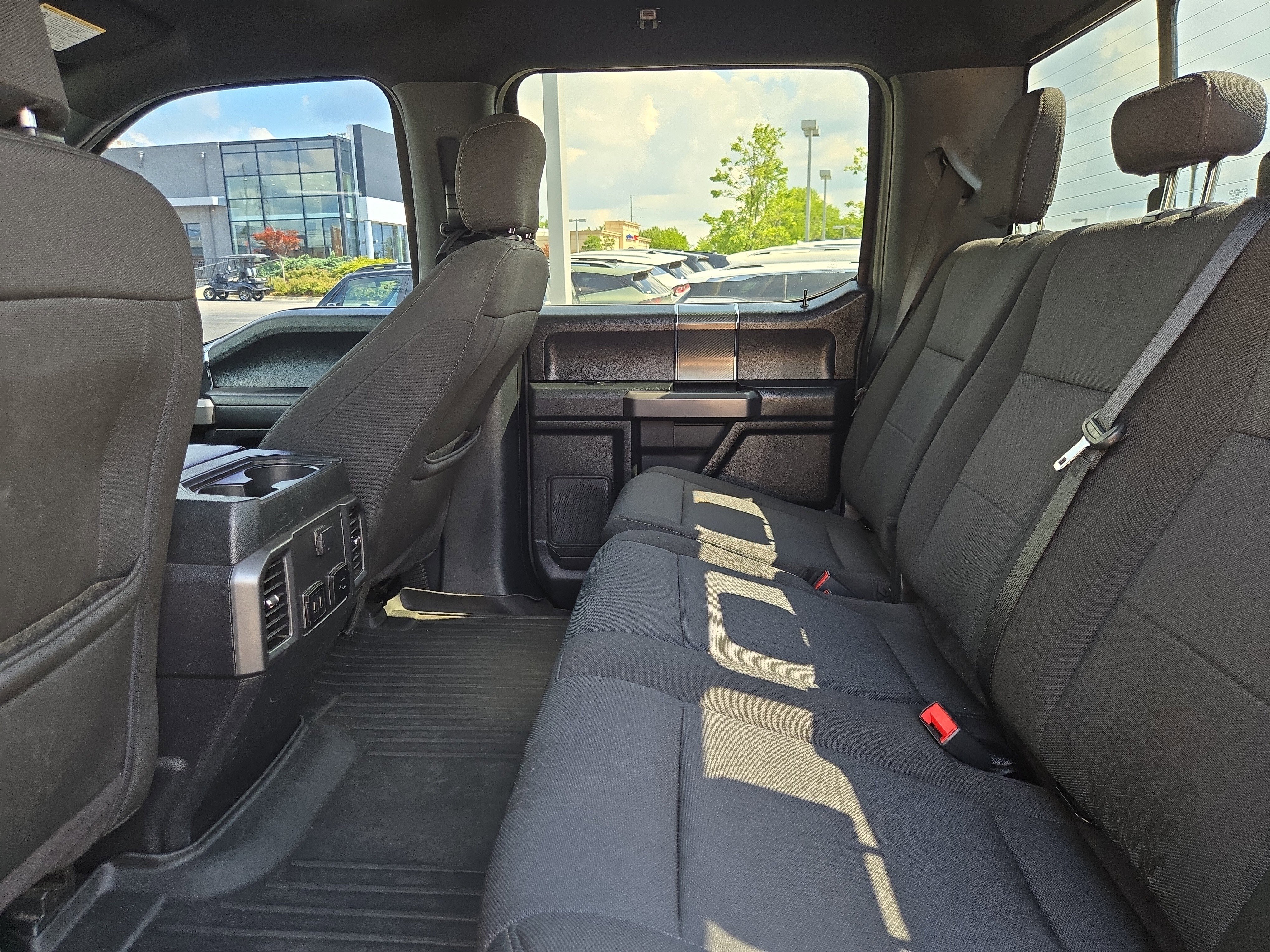 Used 2020 Gray Ford LARIAT image 12