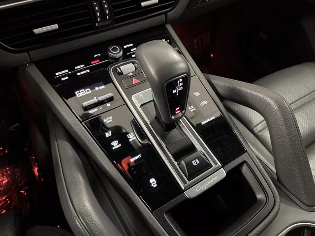 2022 Porsche Cayenne Platinum Edition - Photo 33