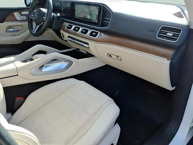 Used 2022 White Mercedes-Benz GLS 450 image 23