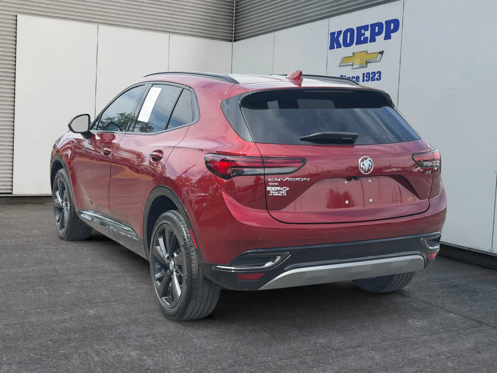 Used 2023 Cinnabar Metallic Buick Preferred image 3