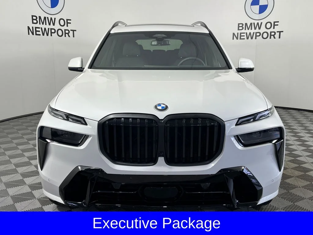 Used 2027 White Metallic BMW xDrive40i image 7