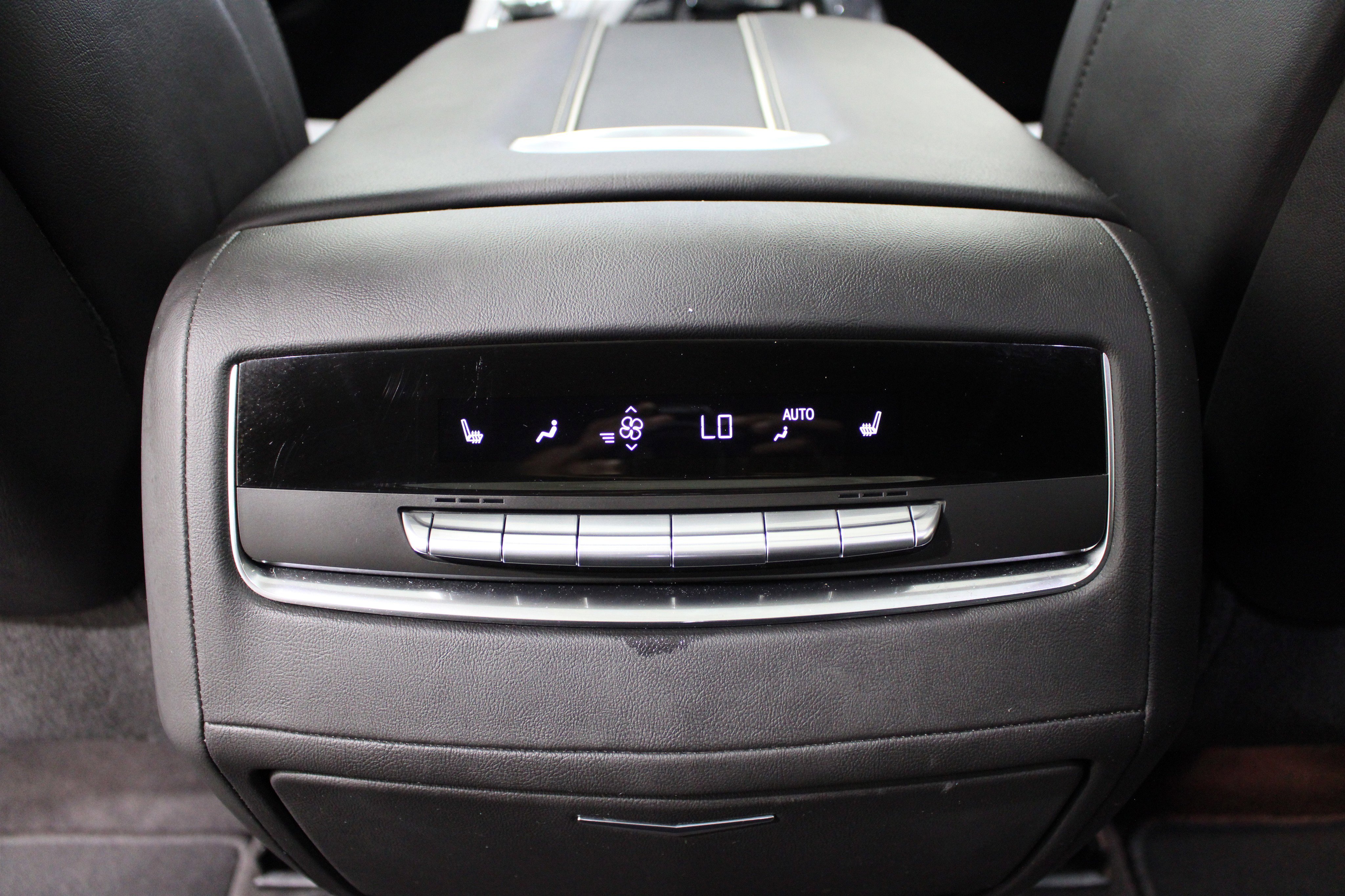 Used 2024 Crystal White Tricoat Cadillac 4WD Sport image 24