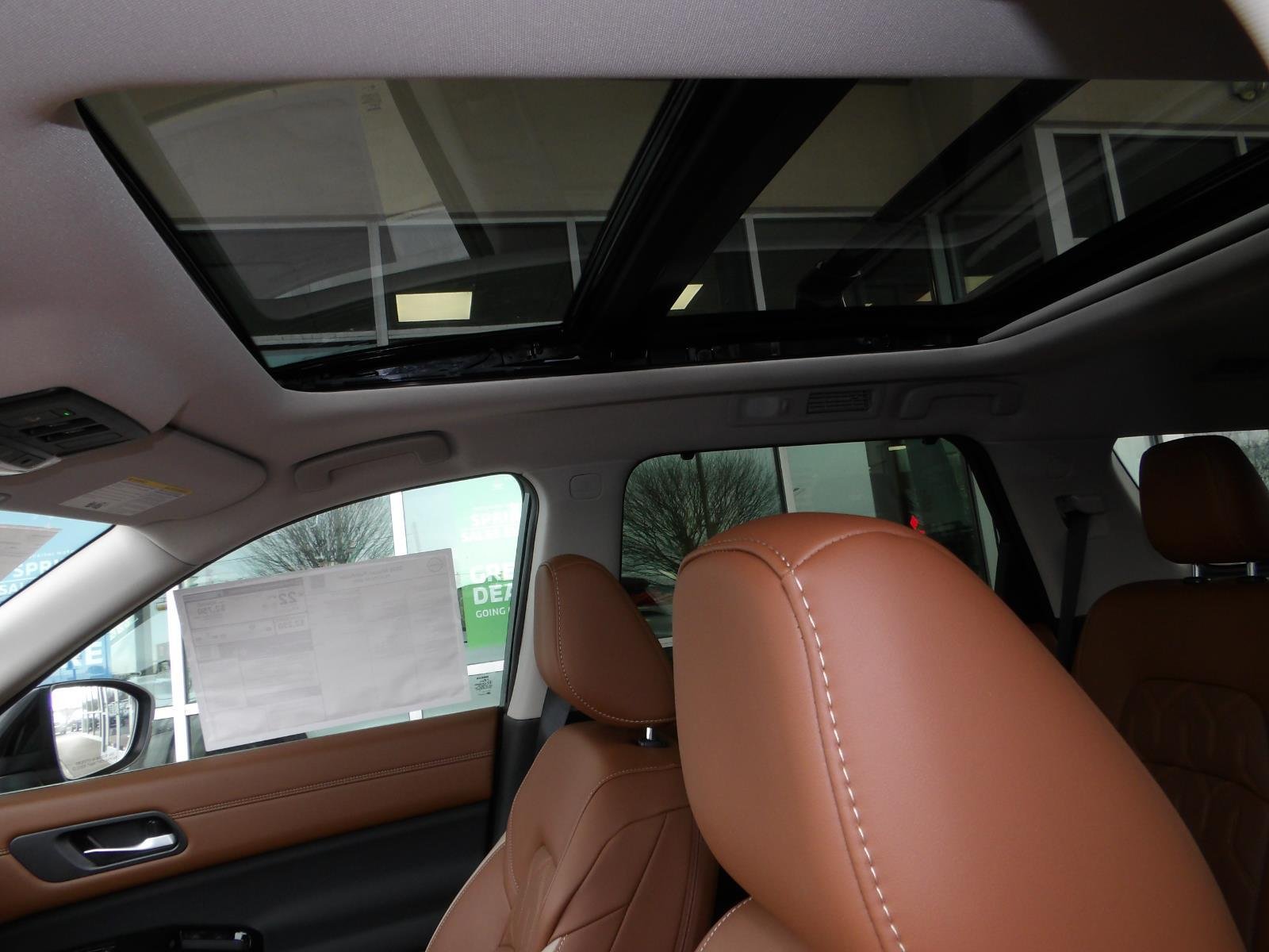 New 2026 Everest White Pearl Tricoat Nissan Platinum image 19