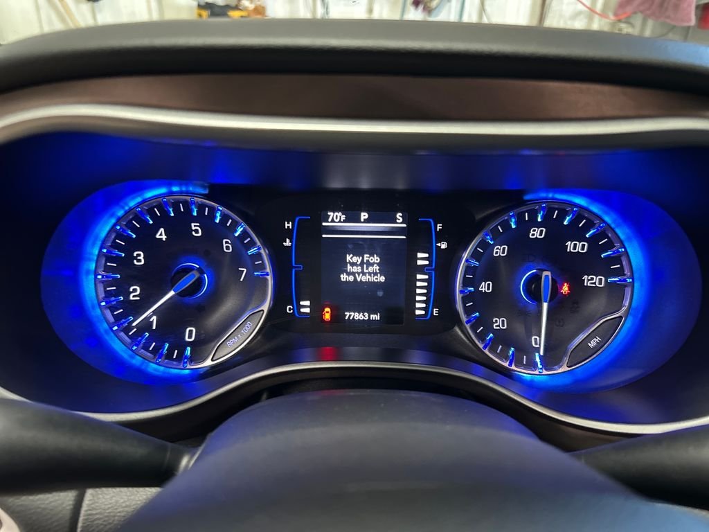 Used 2023 White Chrysler LX image 21