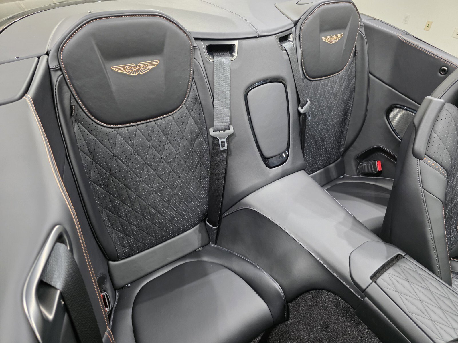 2026 Aston Martin DB12 Base - Photo 20