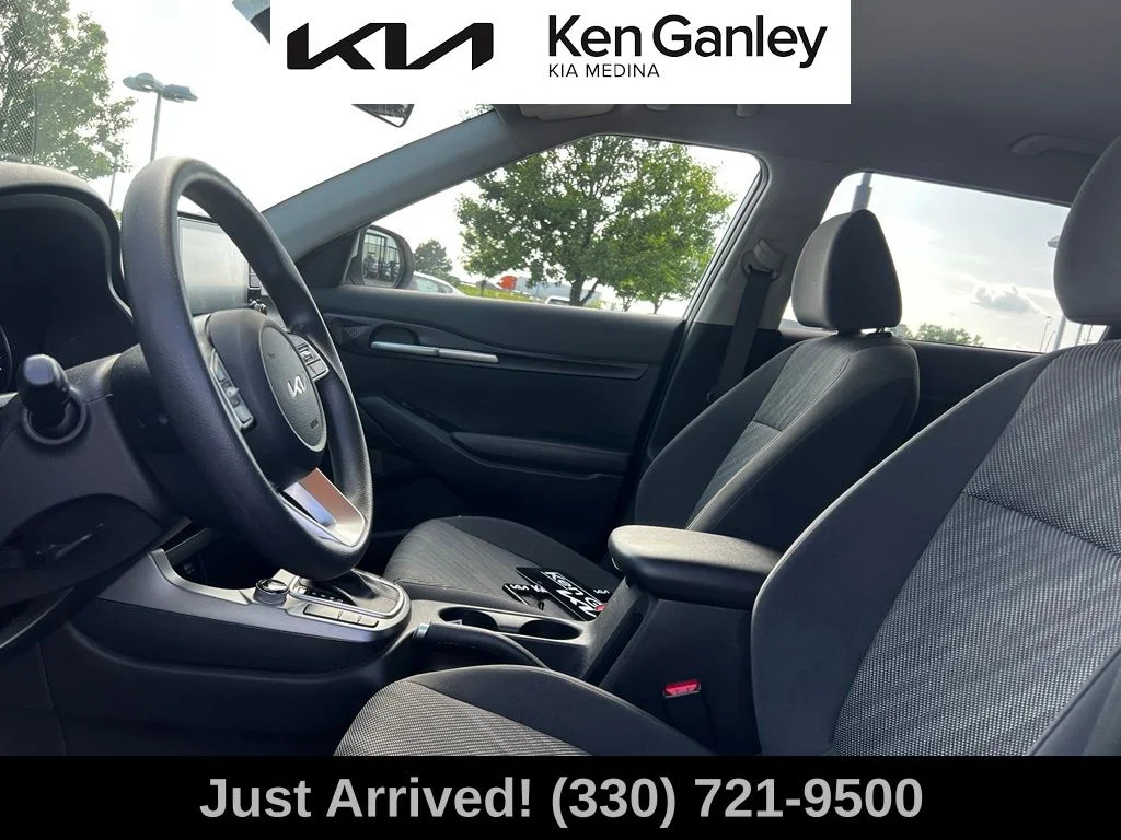 Certified Used 2022 White Kia LX image 11
