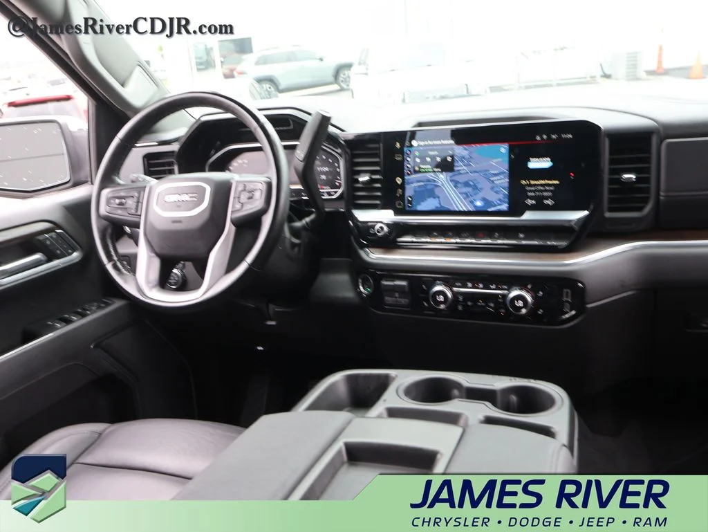Used 2025 Silver GMC SLT image 13