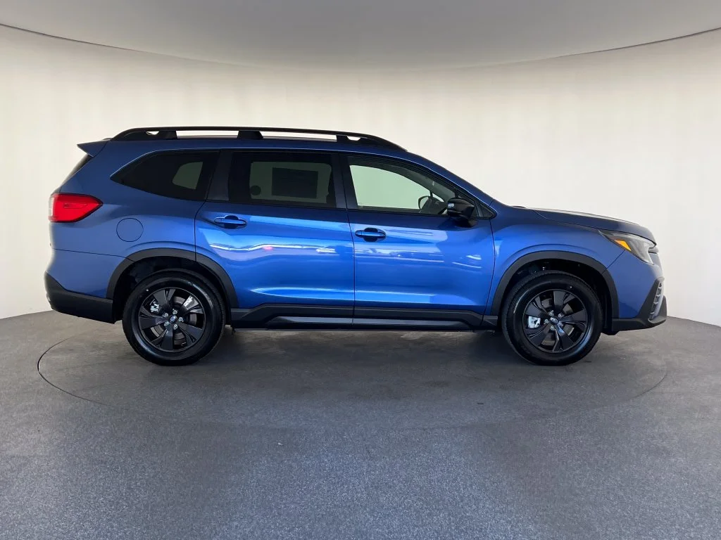 New 2027 DAYBREAK BLUE PEARL Subaru Premium 7-Passenger image 2