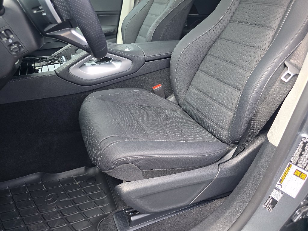 New 2026 Selenite Grey Metallic Mercedes-Benz GLS 450 image 36