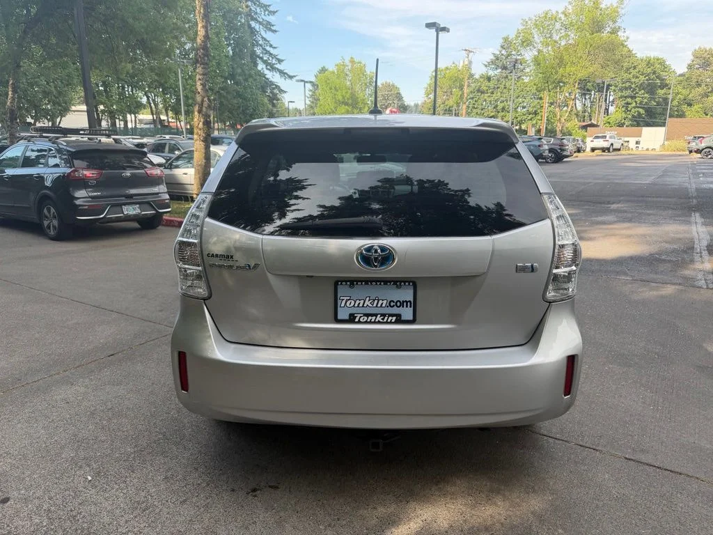 Used 2013 Classic Silver Metallic Toyota Five image 5
