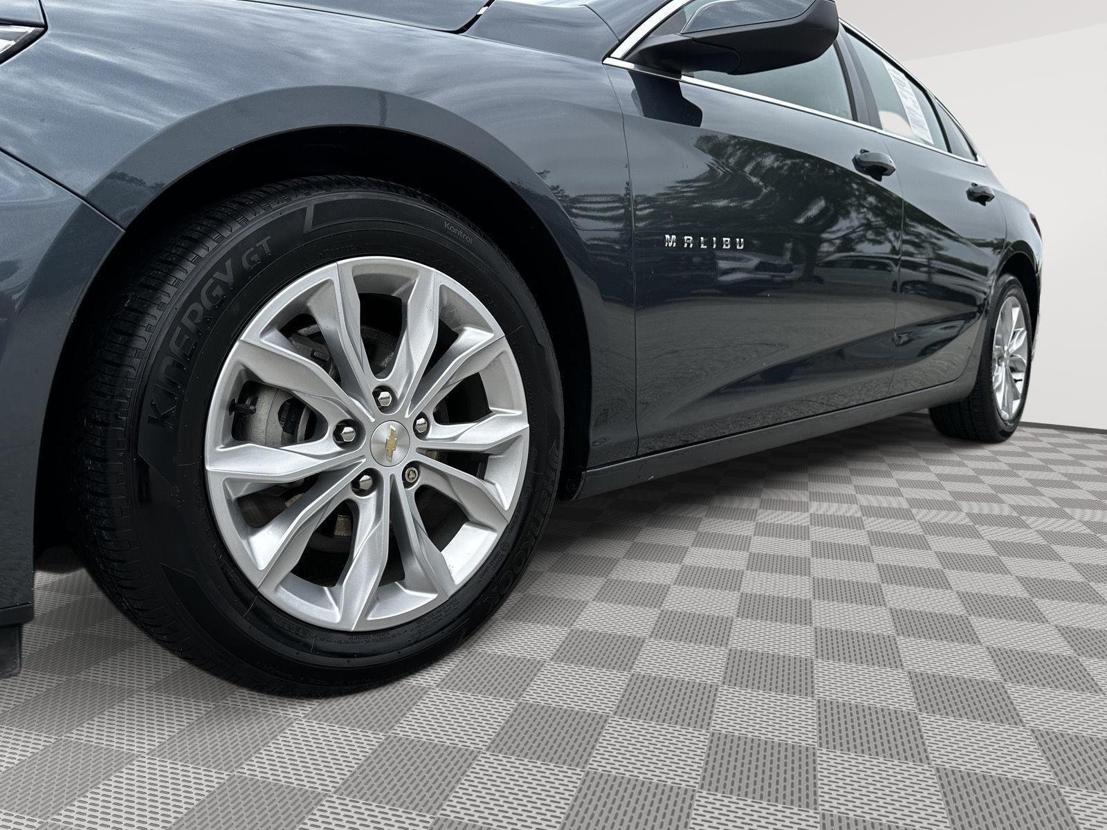Used 2021 Shadow Gray Metallic Chevrolet LT image 6