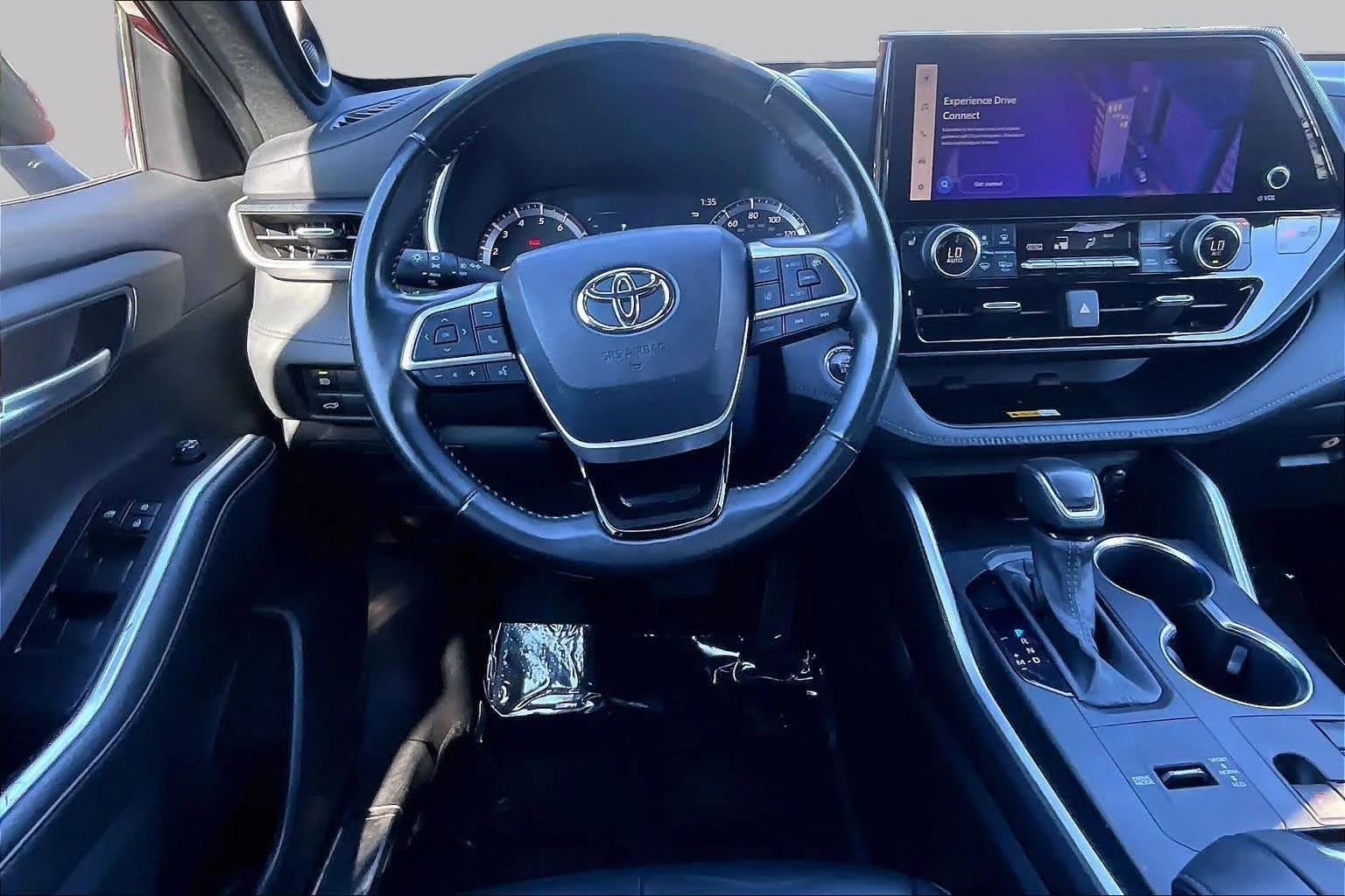 Used 2023 Ruby Flare Pearl Toyota XSE image 6