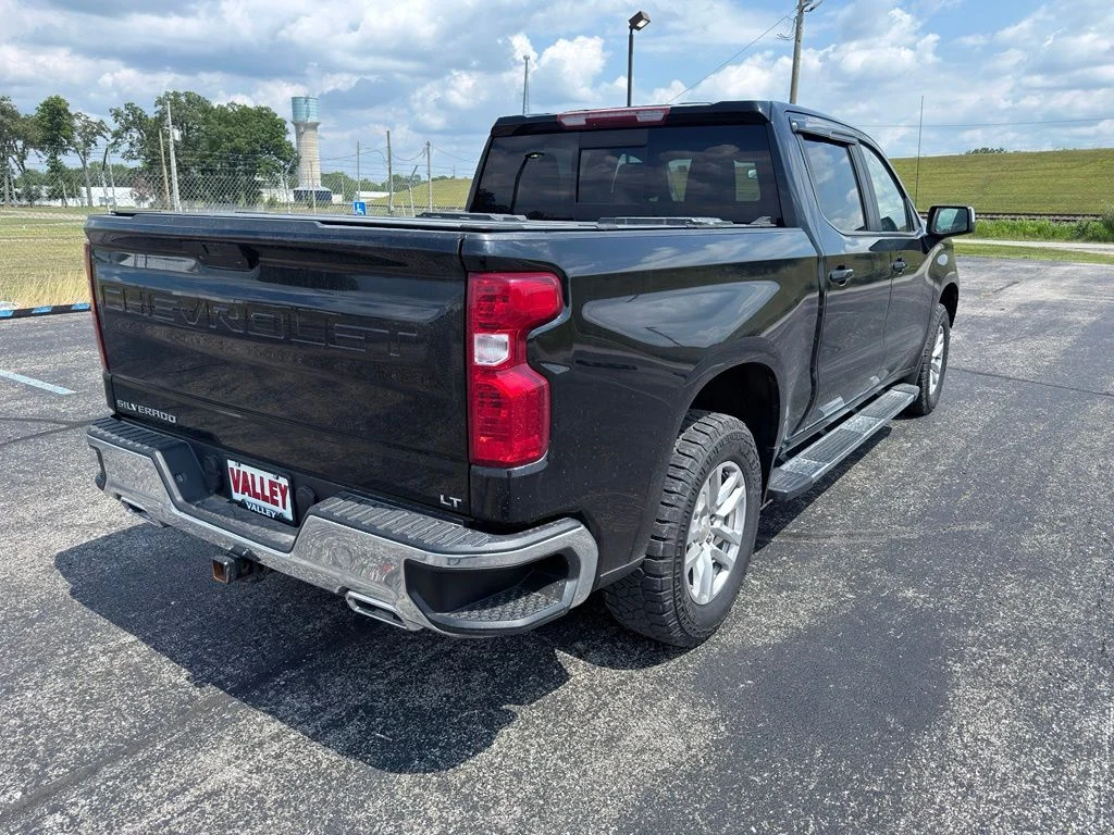 Used 2020 Black Chevrolet LT image 15