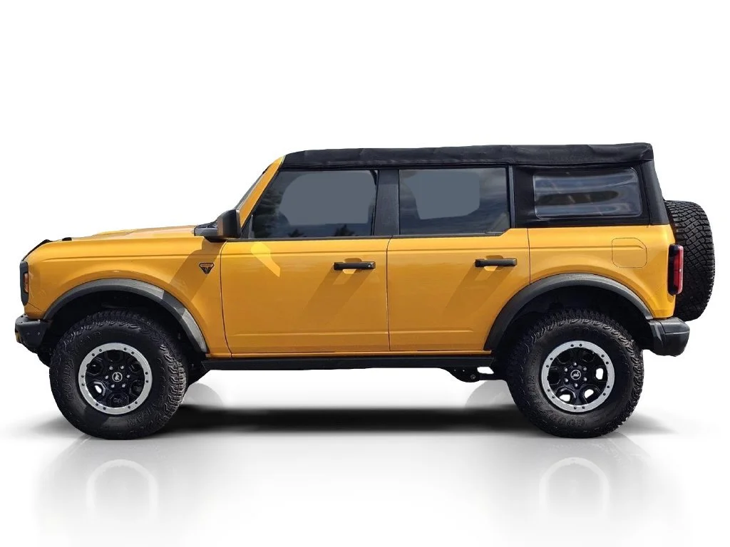 Used 2021 Cyber Orange Met Ford Base image 13