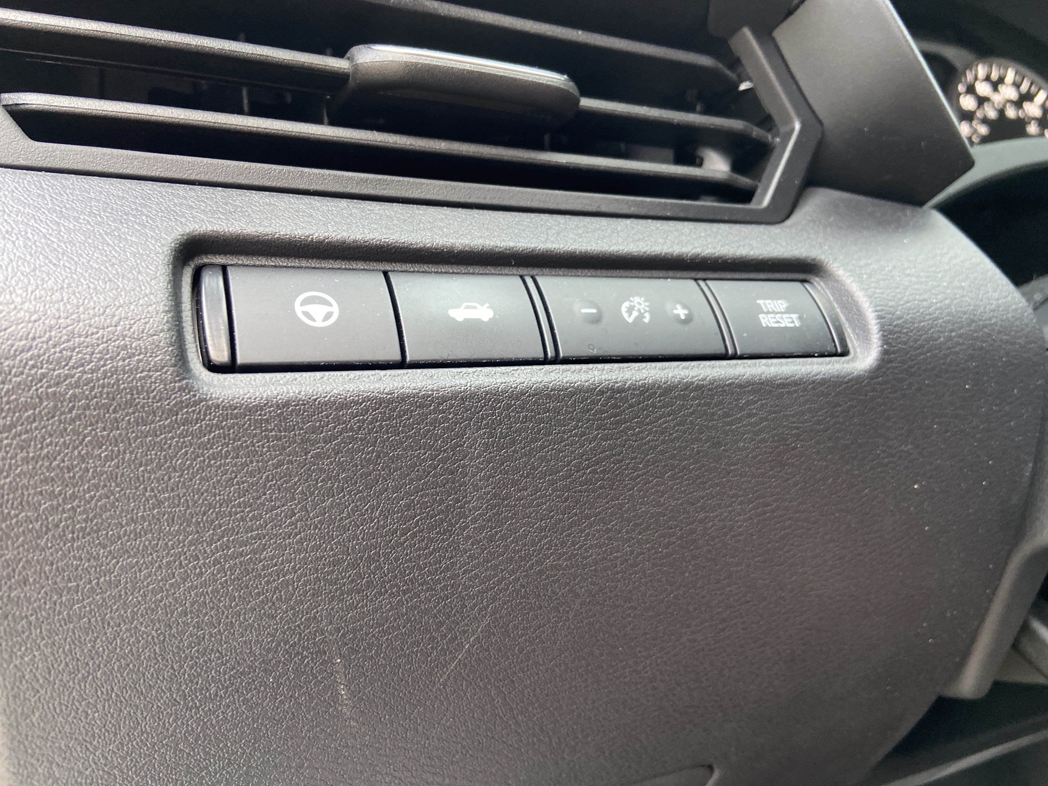 Used 2023 Pearl White Tricoat Nissan 2.0 SR image 46