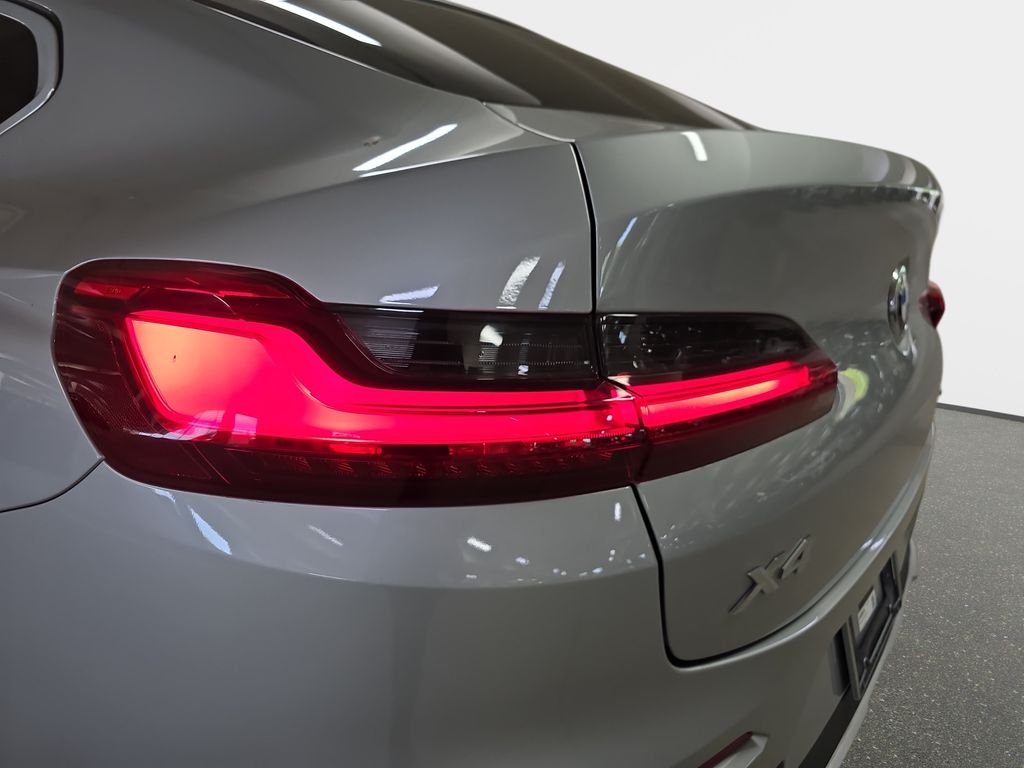 Used 2020 Glacier Silver Metallic BMW xDrive30i image 33