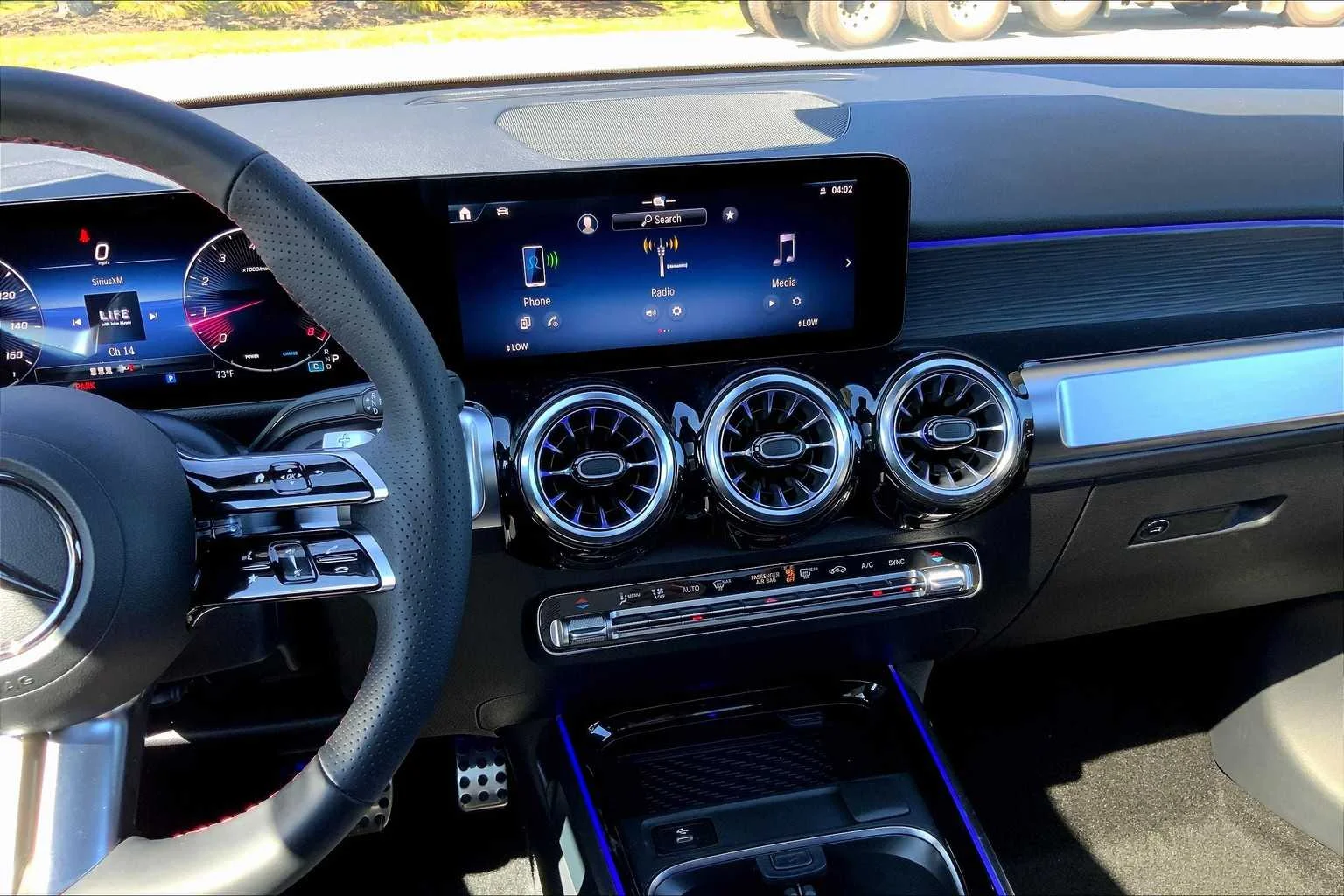 Certified Used 2026 Polar White Mercedes-Benz GLB 250 image 6