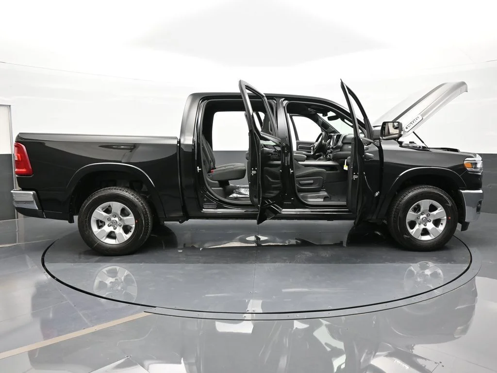 Used 2025 Diamond Black Crystal Pearlcoat Ram Big Horn/Lone Star image 62