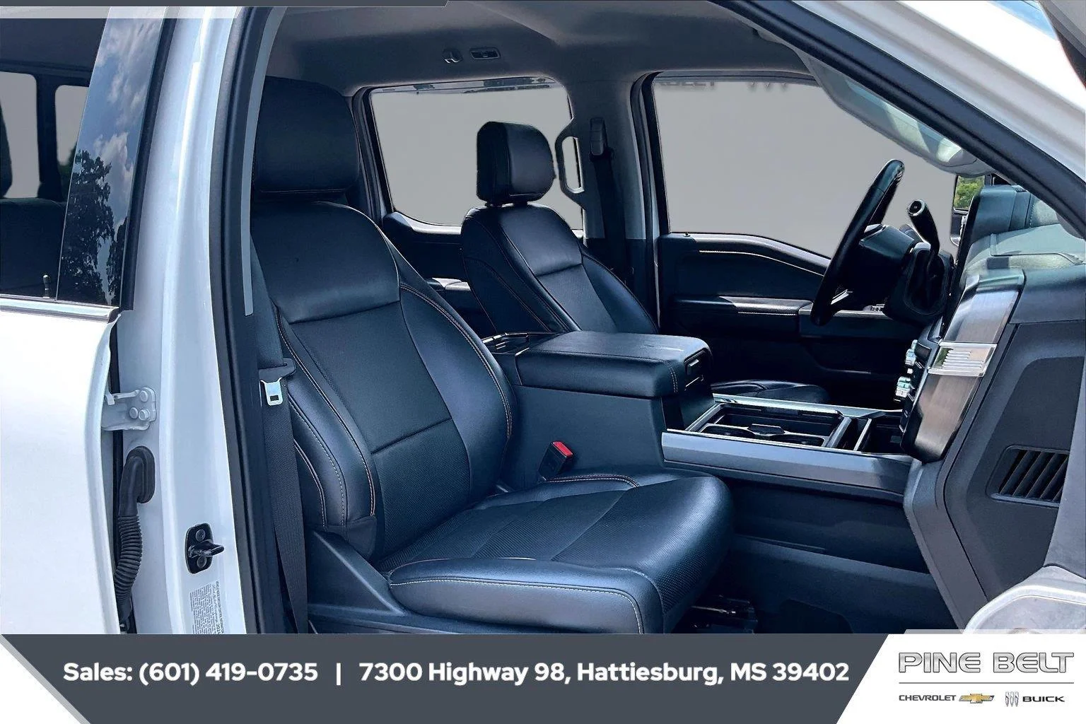 Used 2024 White Ford LARIAT image 7