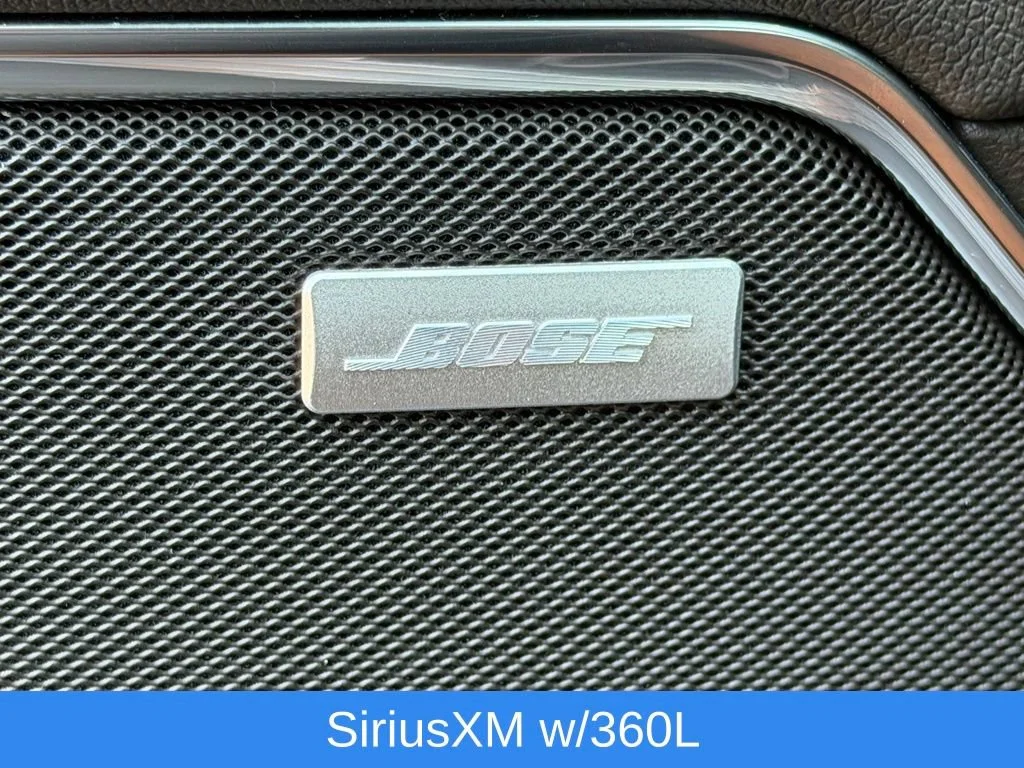 Used 2024 Downpour Metallic GMC SLT image 23