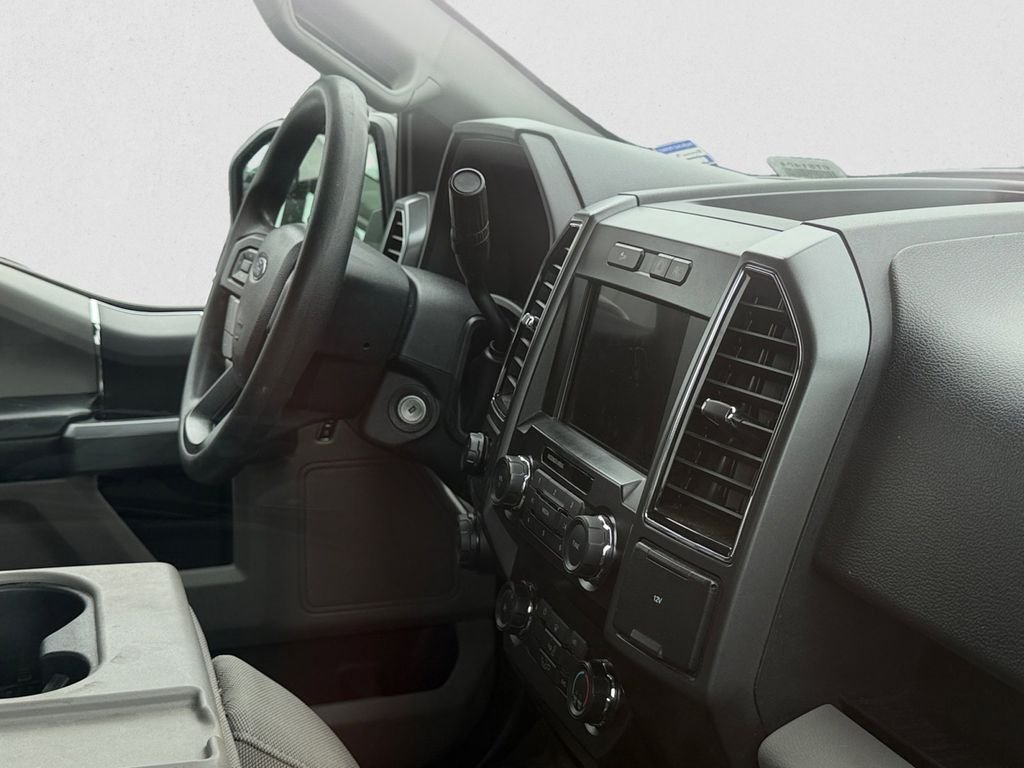 Used 2019 White Ford XLT image 7