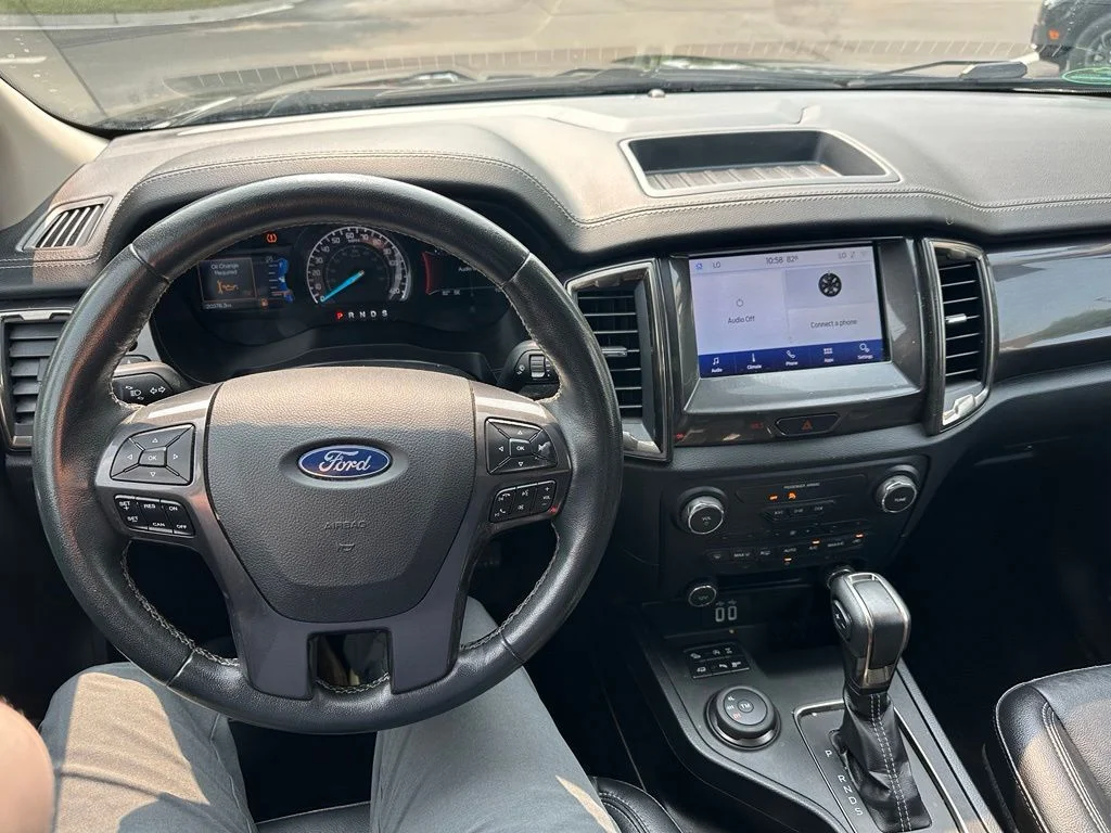 Used 2020 Black Ford Lariat image 17