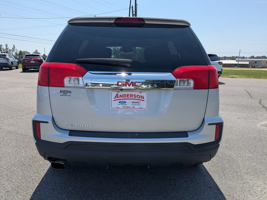 Used 2017 QUICKSILVER METALLIC GMC SLE image 8