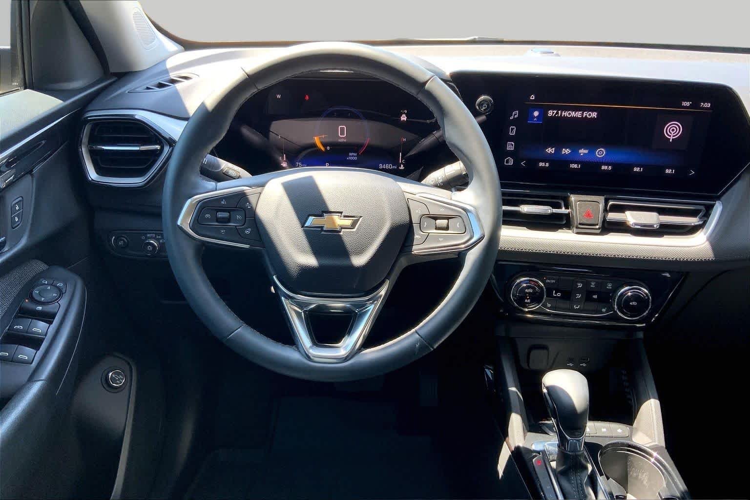 Used 2026 Summit White Chevrolet LT image 6