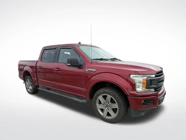 Used 2018 Red Ford XLT image 3