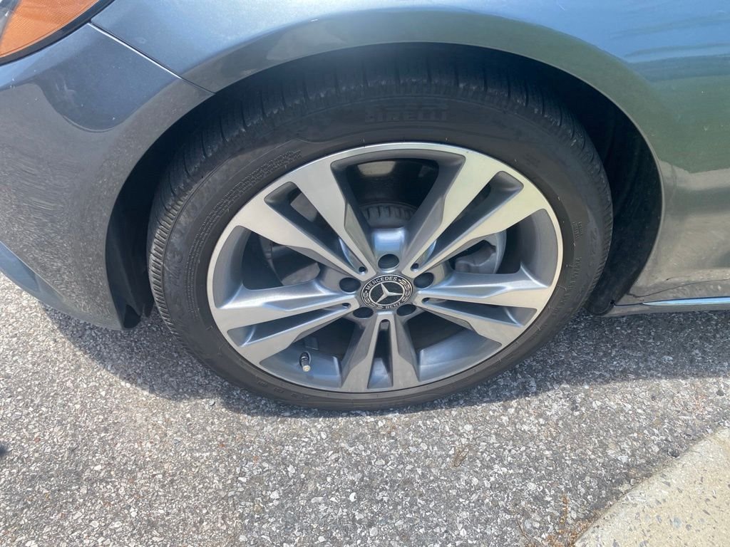 Used 2018 Selenite Gray Metallic Mercedes-Benz C 300 image 3