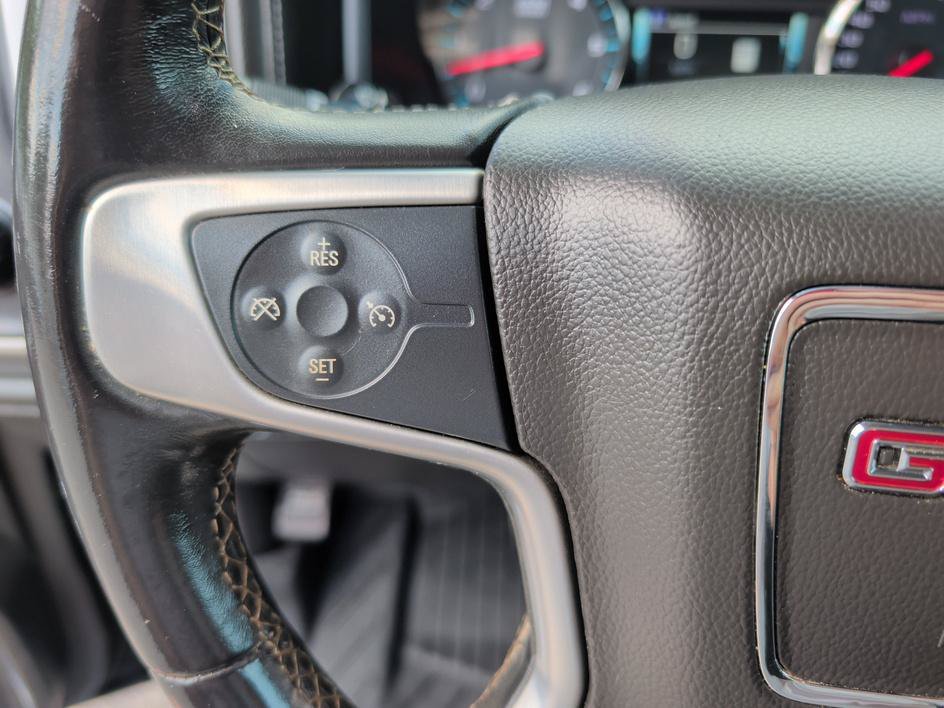 Used 2018 Dark Slate Metallic GMC SLT image 19
