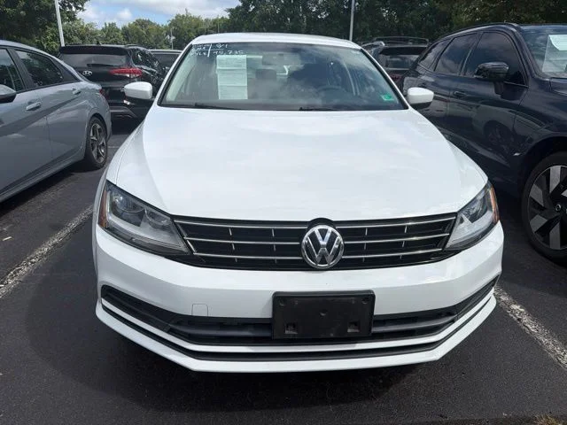 Used 2018 Pure White Volkswagen 1.4T S image 3
