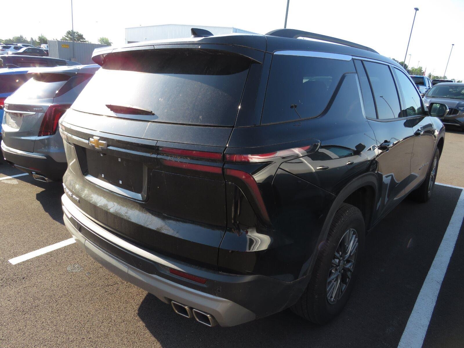 Used 2025 Mosaic Black Metallic Chevrolet AWD LT image 11