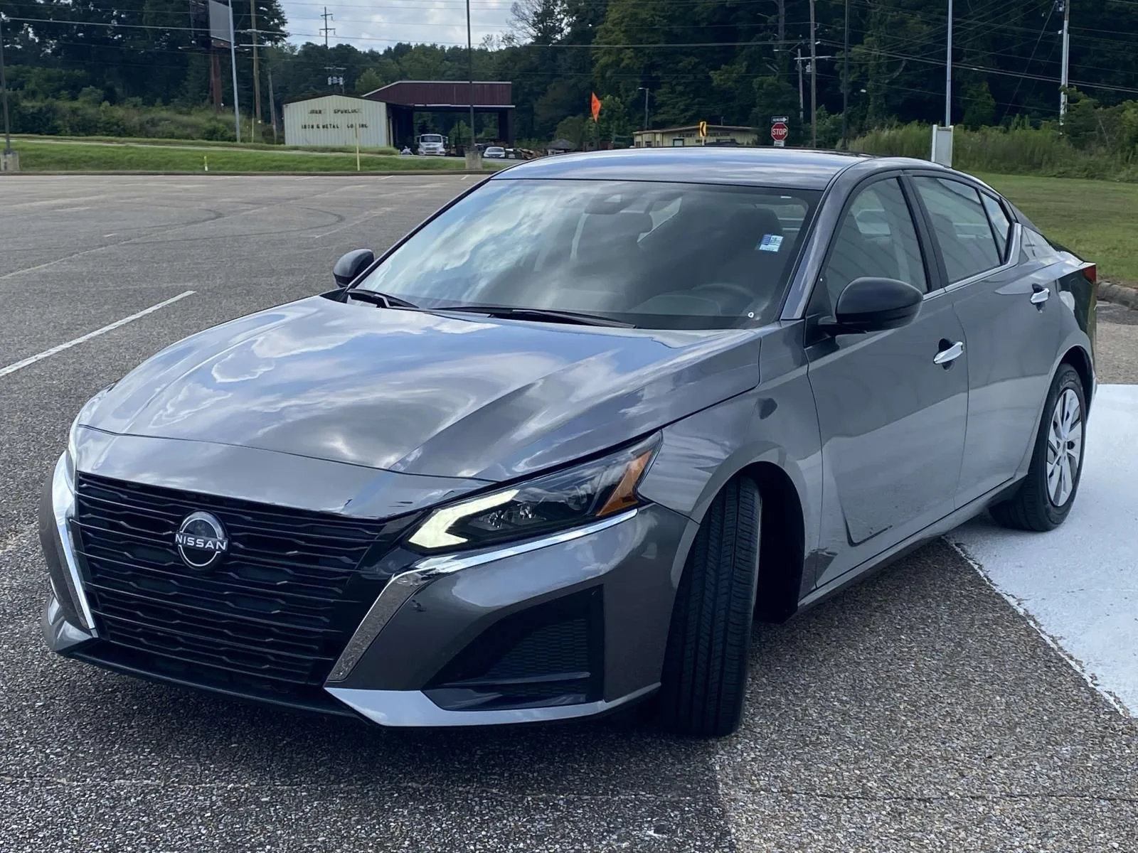 Used 2025 Gray Nissan 2.5 S image 3