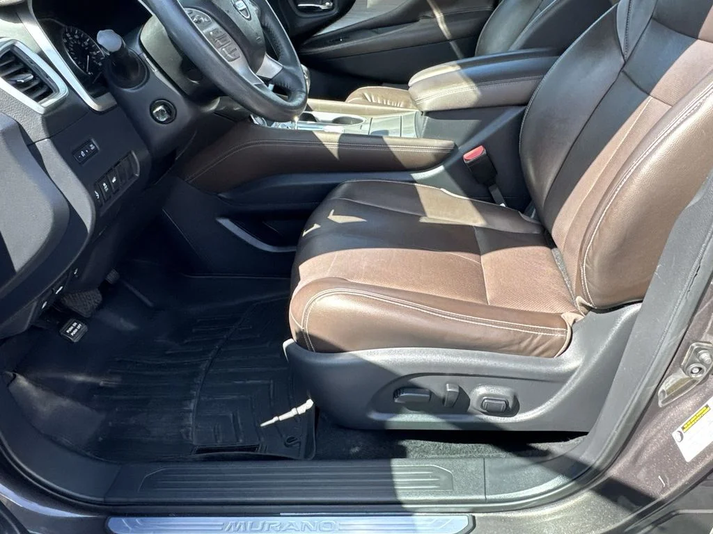 Used 2017 Brown Nissan Platinum image 20