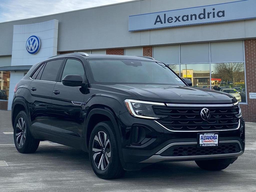 2024 Volkswagen Atlas Cross Sport 2.0T SE 4MOTION's photo