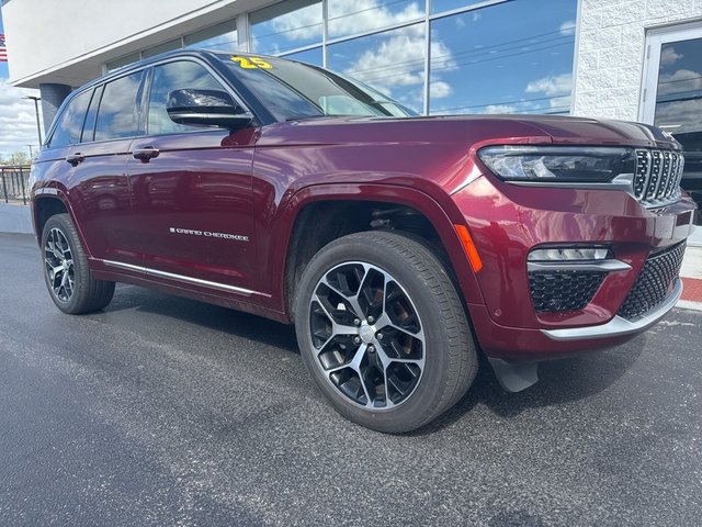 Certified Pre-Owned 2025 Jeep Grand Cherokee Summit Reserve With Navigation & 4WD