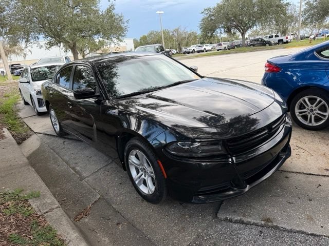 Used 2020 Pitch Black Clearcoat Dodge SXT image 7